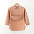 Wasserdichter langärmliger PU-Lätzchen für Babys mit Vordertasche und Knöpfen für Kleinkinder. - Größe S (6–12 Monate) / Zweireihige PU-Langarmjacke mit Tasche - Kupferrot