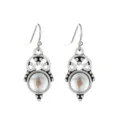 Vintage silberfarbene Legierung Mondstein Katzenauge Ohrhänger im Ethno-Boho-Stil Schmuck - Sternenklarer runder künstlicher Mondstein-Ohrring (K-1249)
