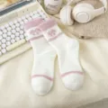 Chaussettes d'hiver duveteuses confortables pour femmes, chaussettes chaudes avec nœud mignon. - Taille unique / Rose