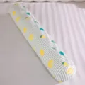 Cuscino lungo rinfrescante in seta di ghiaccio, righe verdi limone, variante cuscino da letto. - Piccolo (circa 70 cm) con imbottitura, sfoderabile e lavabile / Motivo Arancia