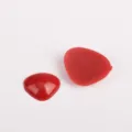 Yeux et nez de poupee triangulaires rouges DIY pour animaux en peluche au crochet materiau detail - 8*7mm (100 Pièces) / Rouge