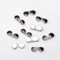 Parches de ojos de muñeca con forma de mini gafas, dijes de manualidades DIY, accesorios. - Mini Gafas con Borde Dorado / Juego de 20 Piezas / Negro con borde dorado