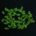 Perles de feuilles vertes breloques en vrac pendentifs plantes pour fabrication de bijoux - Lot de 50 pièces / 2# Vert Clair