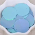 Paillettes rondes irisées de 25 mm avec trou latéral pour travaux manuels et vêtements. - Irisé - Bleu ciel