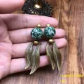Pendientes colgantes de pluma de piedra verde estilo vintage para mujer joyas elegantes retro - Pendiente de Jade Qinghai