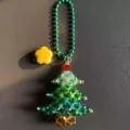Handgemaakte kristalen kralen kerstboom sleutelhanger hanger voor damestassen en auto. - Kerstboom ster