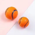 Balle de jouet à mâcher pour chien orange durable avec surface texturée pour interagir. - Petite (5cm) / Orange
