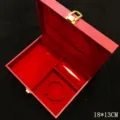 Boîte de rangement de bijoux en cuir PU rouge avec doublure en velours et fermoir 18x13cm - Boîtes à bijoux rectangulaires rouges