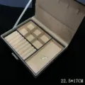 Vue détaillée de la boîte de rangement pour bijoux en cuir PU noir avec doublure en velours. - Boîtes à bijoux rectangulaires noires