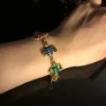 Pulsera de dije de abeja esmaltada multicolor chapada en oro joyas de moda elegantes - Pulsera de Insecto / Multicolor