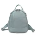 Sac à dos décontracté en cuir souple bleu clair, élégant sac de voyage journalier femme variante. - Bleu