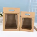 Sacchetto regalo in carta kraft con finestra trasparente e manico per fiori e bambole. - colore pelle di mucca