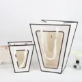 Sac cabas créatif en forme de T pour emballage de fleurs avec fenêtre transparente et rubans. - Blanc Bord Noir