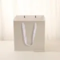 Sac cadeau carré en papier blanc avec poignées en ruban pour gâteau et fleurs emballage - Gris avec cadre