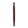 Double-ended retractable makeup brush, versatile eyeshadow blending and detail concealer tool. - Dual-Ended Retractable Blending Brush