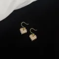 Filigrane Zirkon Herz Ohrhänger in Goldoptik, feines Detail für elegante tägliche Looks. - 3431 Zirkonia-Herz mit Vollbesatz