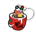 Lindo llavero navideño de PVC con diseño de taza, ideal para decorar bolsos y mochilas. - Taza HOT TIME (70100-06)