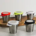 Infuseur à thé en acier inoxydable avec couvercle en silicone coloré, filtre à thé en maille. - Passoire à thé
