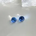 Wunderschöne transparente blaue Kristallkugel Ohrstecker, feines Detailfoto für Damen. - Dunkelblau