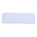 Gros plan du bandeau de transpiration en coton doux, tissu absorbant pour le sport et le yoga. - Blanc