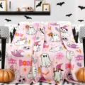 Pink ghost baby blanket, cute flannel soft warm blanket for sofa and chair, Halloween decor. - 70X100cm / Pink