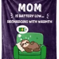 Mama flanellen deken met schattige luiaard grafisch en warm citaat voor verjaardagscadeau. - Stijl 19