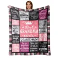 Cozy fleece blanket featuring heartwarming grandma quotes and elegant pink plaid patterns. - 4 / 75x100cm
