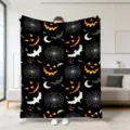 Halloween Plüsch Kuscheldecke mit gruseligen Kürbis und Spinnennetz Motiven für Sofa und Bett. - Stil 14 / 70x100cm