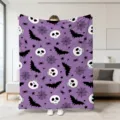 Halloween lila Plüsch Wohndecke mit Totenkopf Fledermaus Muster für Sofa und Bett gemütlich - 27 / 70x100