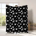 Coperta in flanella cielo stellato nero con stelle bianche e luna, morbido plaid per divano. - 36