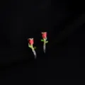 Retro rote Rosen Emaillierte Clip Ohrringe, elegante vergoldete Ohrclips ohne Ohrloch Damen - Rosenblütenstil (E463) / Weinrote Rose Transparenter Clip