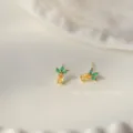 Süße Ananas Ohrstecker mit funkelnden Zirkonia Steinen in Gelb und Grün für täglichen Look. - Ananas Stil (C-244) / Gelb