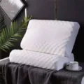 Ensemble d'oreillers ergonomiques en mousse mémoire et latex pour un soutien cervical. - Style Dent de Loup (30x50cm/Simple) / Blanc