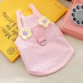 Graziosa variante gilet estivo rosa per cani con decori floreali 3D e anello, abbigliamento pet. - Fiore Rosa Aoli (Agganciabile)