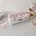 Trousse matelassée nœud floral mignon trousse de maquillage fermeture éclair rose. - Blanc