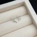 Minimalistische silberne Tulpen Ohrstecker für Damen, schöner Schmuck für den Alltag. - Silberne Tulpe Stil / Silber