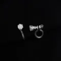 Transparente unsichtbare Ohrclips mit glitzerndem Solitär Zirkonia für ungestochene Ohren. - 4mm Zirkonia
