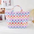 Bunte karierte PVC Tragetasche Sommer Mode Freizeittasche Handtasche Grosse Kapazitaet - Kariertes Regenbogenmuster