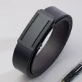 Ceinture en cuir pour homme avec boucle automatique et motif géométrique classique noir élégant. - Style 4