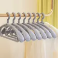 Non-marking clothes hangers with wide shoulders, anti-slip grey plastic coat hangers for home. - Nordic Grey