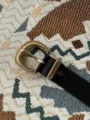Elegante ceinture en similicuir noir avec une boucle ardillon metallique doree texturee. - Longueur 125 cm largeur 3,2 cm / Noir (Boucle Dorée)