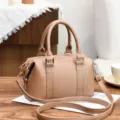 Sac à bandoulière classique en cuir synthétique pour femme, élégant sac fourre-tout quotidien. - Abricot