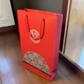Red paper gift bag for silk scarves clothing packaging boxes festive gift bags elegant design - Red Classical Premium Carry Box