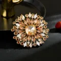 Luxus Vintage Kristall Blumen Brosche, elegante goldfarbene Strass Korsagen Nadel. - Gold