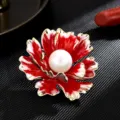 Broche de flor de peonía roja estilo vintage chino con perla, elegante broche esmaltado. - Rojo