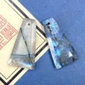 Colgante de Labradorita Natural Gema Facetada Destello Azul Cristal Accesorio Joyería DIY - Trapecio / 11x25mm