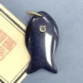 Precioso Colgante De Pez De Arenisca Azul Con Ojo Zirconia Accesorio De Joyería DIY - Piedra de arena azul
