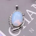 Opal Strass Legierung Anhänger Halskette Zubehör Hauptansicht, elegantes glänzendes Design. - 26x40mm, 10g / Opal