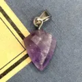 Natural Amethyst Crystal Arrowhead Pendant Faceted Healing Stone DIY Jewelry Accessory - 11x18mm / Purple Crystal