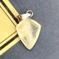 Natural Stone Faceted Arrowhead Pendant Crystal Quartz DIY Jewelry Accessory Item - 11x18mm / Lemon Quartz